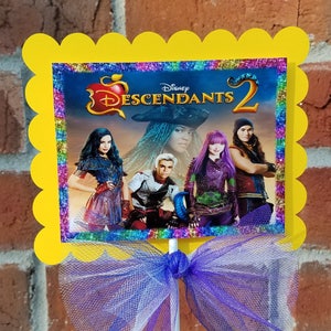 1 Disney Descendants 2 Themed Cake Topper or Centerpiece Pick