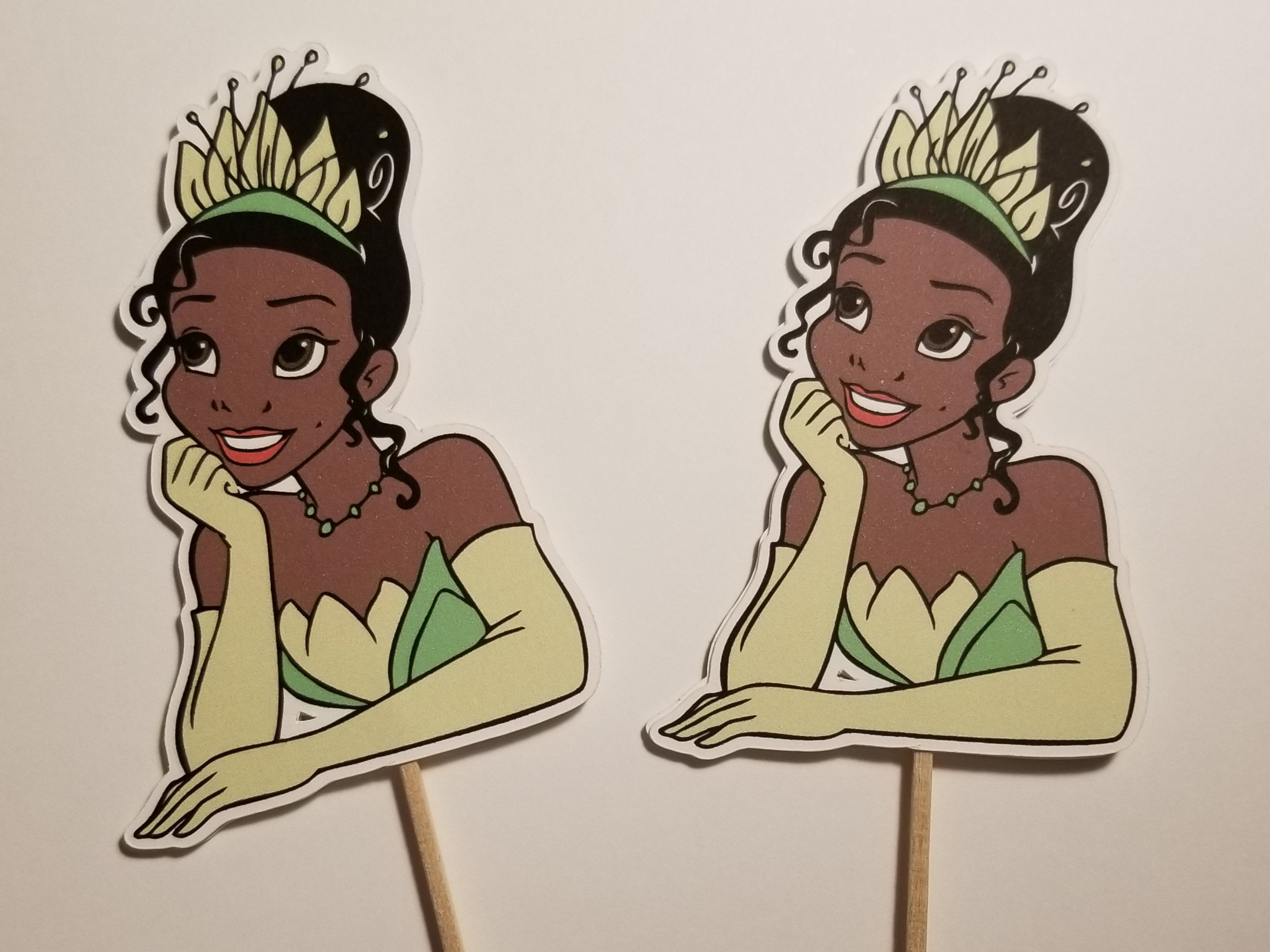 Set of 12 Disney Princess Tiana Cupcake Toppers - Princess and the Frog ...