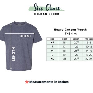 May include: Size chart for Gildan 5000B Heavy Cotton Youth T-Shirt. The chart shows sizes XS through XL with corresponding chest and length measurements in inches, as well as the age range each size fits.