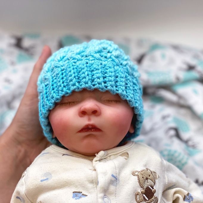 33 Baby Hat Crochet Patterns for Keepsake Gifts, Photo Props, and Everyday Wear 2 Ombre Crochet Baby Hat