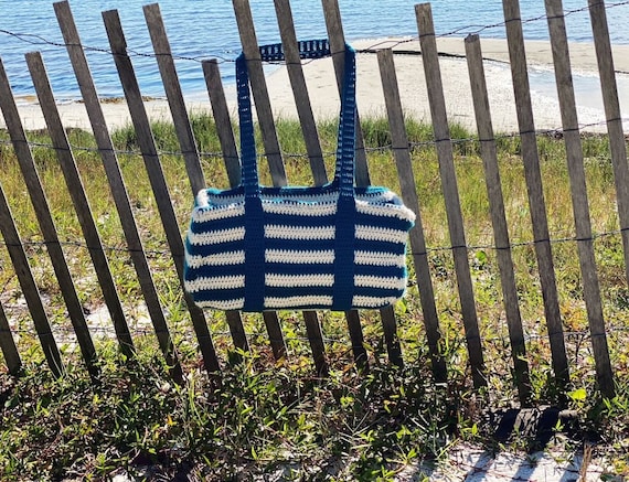 Crochet duffle hotsell bag