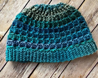 Simple Textured Messy Bun Beanie Crochet Pattern | Adult Messy bun Beanie | Adult Messy Bun Hat | Crochet Pattern