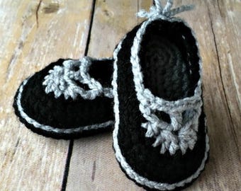 Crochet Baby Booties Pattern, Sweet Sophisticated Mary Janes, Crochet Mary Jane Booties *Instant download*