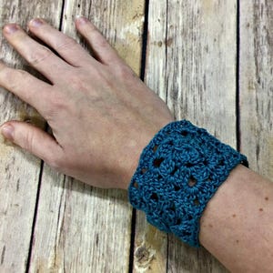 La Plage Armband Häkelanleitung, Häkelarmband, Häkelschmuck, Oma Quadrat Armband, Statement Armband, Manschette gehäkelt