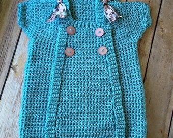 Vestido de crochê com botões e laços, vestido de crochê para meninas, vestido de crochê para bebês, vestido para crianças pequenas, vestido de crochê para bebês, crochê para meninas