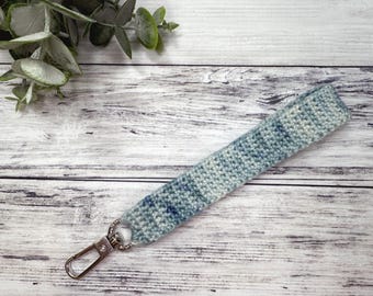 VIDEO Tutorial, Easy Crochet Wristlet Keychain Pattern PDF | Thermal Stitch DIY Key Fob | Lanyard Crochet Pattern for Beginners