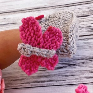 PDF Knitting pattern Knit baby booties Mary Janes shoes in sizes 0-6 & 6-12 months Butterfly Booties. image 2