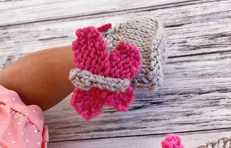 PDF Knitting pattern Knit baby booties Mary Janes shoes in sizes 0-6 & 6-12 months Butterfly Booties. image 2