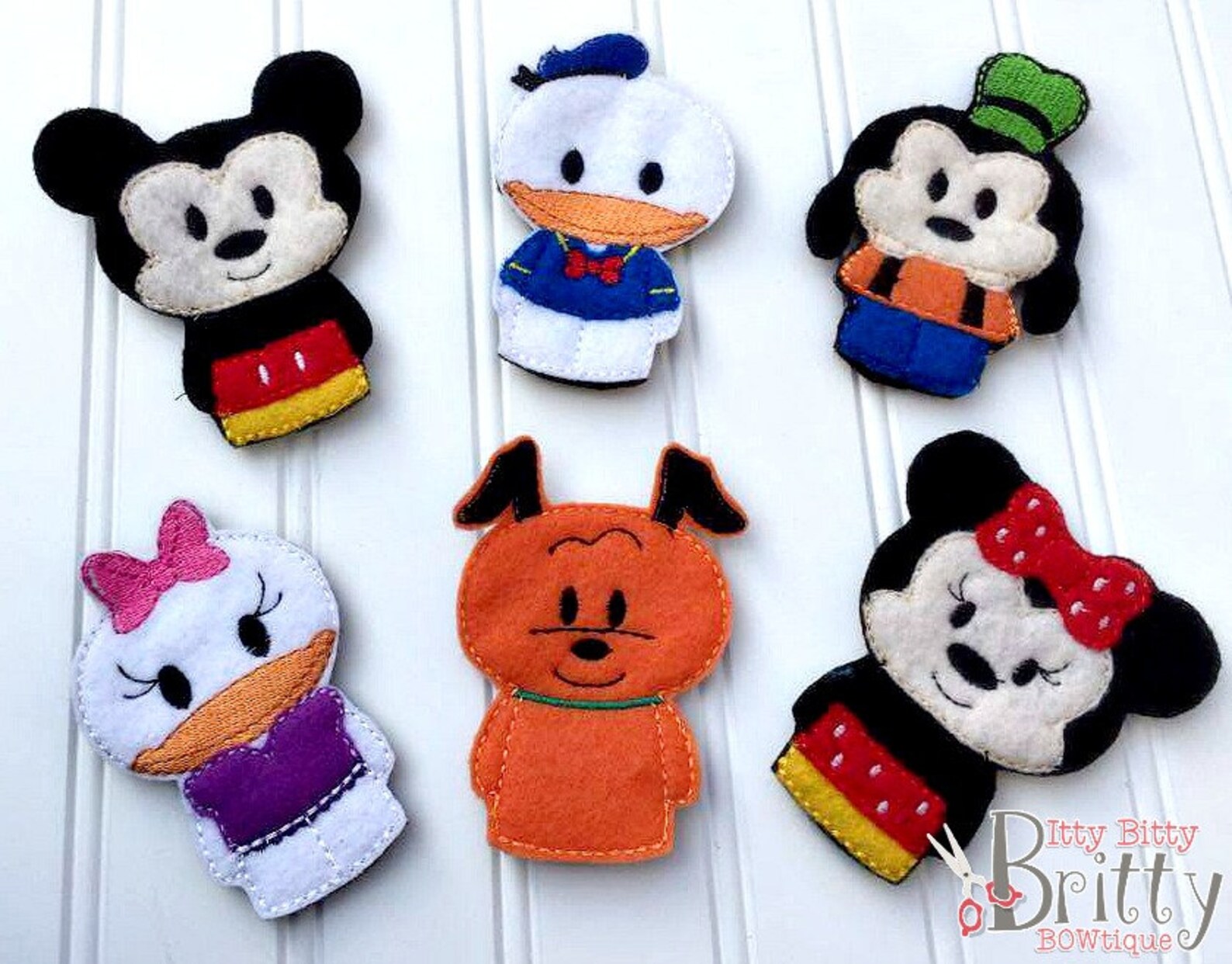 Mickey Mouse inspired finger puppet set | Etsy