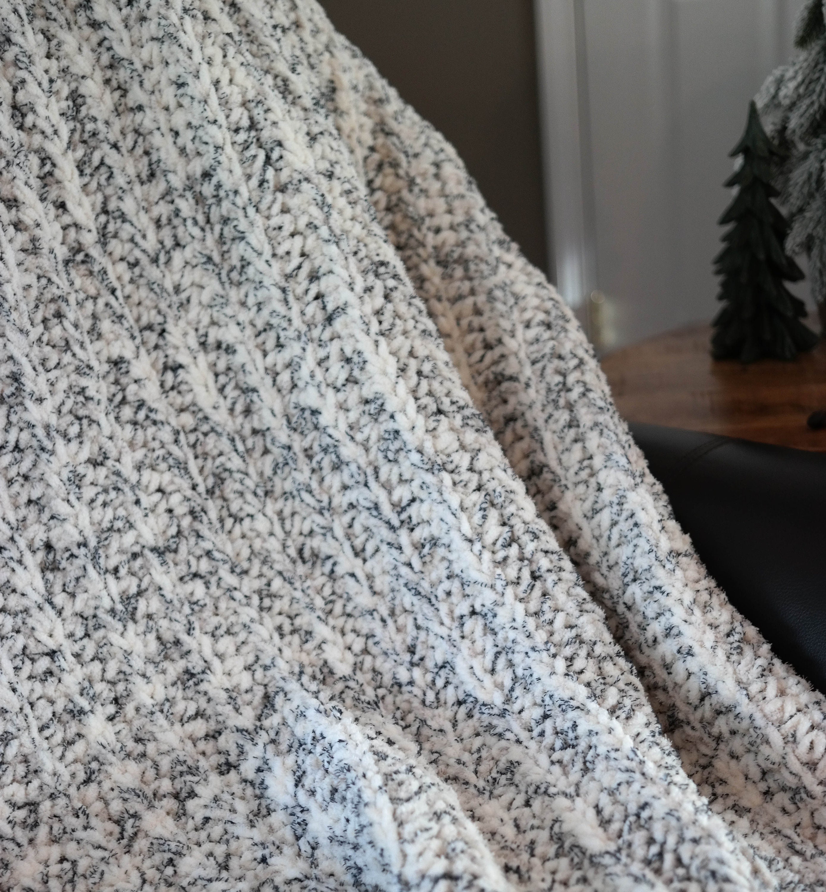 12 Pack: Bernat® Blanket Big™ Yarn 