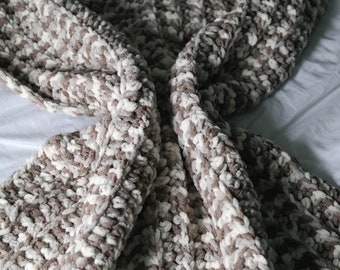 Chunky Stitch Blanket | Cozy Chenille Baby Blanket | New Baby Gift | New Mom Gift | Gender Neutral Blanket | Handmade | Little Sandcastles