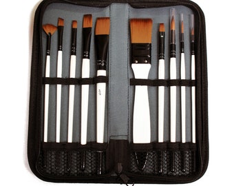 10 x Assorted Artists' Synthetic Paint Brushes with Travel Case