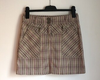 Plaid mini skirt, beige, olive and purple cotton tartan, straight line, zipper pockets, small size, vintage fashion