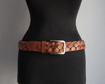 Cinturón rústico trenzado de cuero marrón grueso, talla mediana, cinturón trenzado de cintura/cintura baja, hebilla cuadrada plateada, accesorios vintage