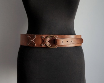 Dark brown leather belt, brass ring and pin, rivets details, extra small size xs, vintage accessories