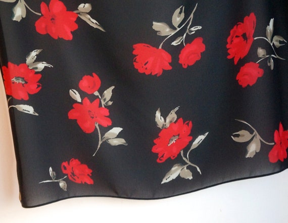 Polyester veil square scarf, red wild roses with … - image 7