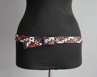 Cinturón trenzado, tejido de celosía de cuero rojo, negro y blanco, hebilla redonda forrada de cuero, talla mediana, accesorios vintage