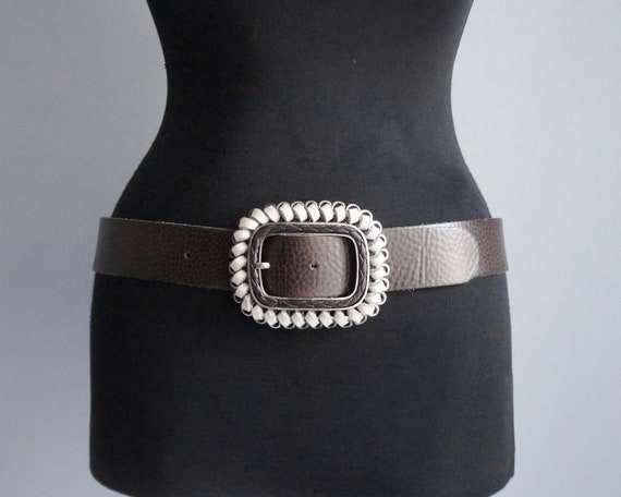 FRONHOFER Women's Leather Belt - 1.5 Inch Width, Oval Silver Buckle, Handcrafted In Germany, Casual Jean Belt - View #4