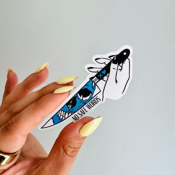 No Safe Words Lights Out Sticker | Kindle Sticker | Gifts for Her | Dark Romance | Vinyl Sticker