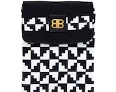 Bagabook Classic Black and White Liquorice Design, iPad 2, 3, 4 & iPad Air 1, 2 Pouch Sleeve