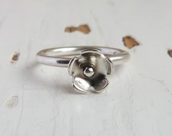 Sterling Silver Daisy Stacking Ring.