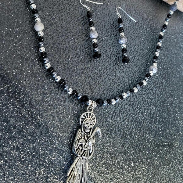 Santa Muerte jewelry, Beaded Necklace, Beaded Dangle Earrings, Gifts for her, Skull Jewelry, gifts, Santa muerte necklace, jewelry set