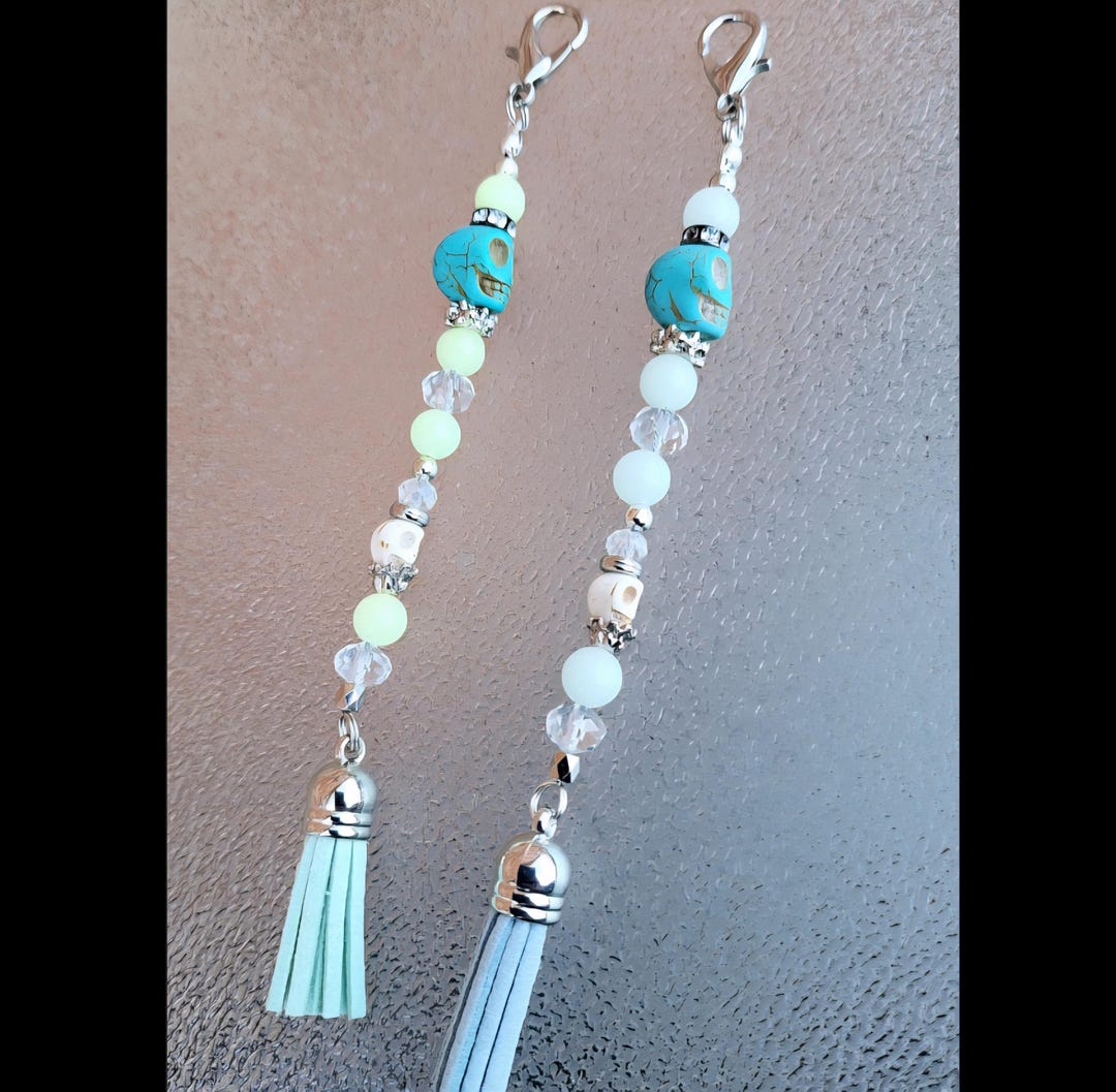 DOUBLE SKULL Beaded Glow in the Dark Zipper Charm With Tassel: Skull ...
