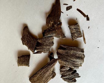 Organic Oud Chips for Burning
