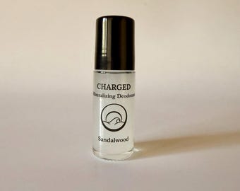 Desodorante roll-on natural de sândalo: enriquecido com minerais, sem alumínio