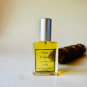 Top-Rated Pure Vetiver Perfume - Natural Vetiver Cologne for Men - Real Vetiver Oil, Unleash Timeless Elegance!