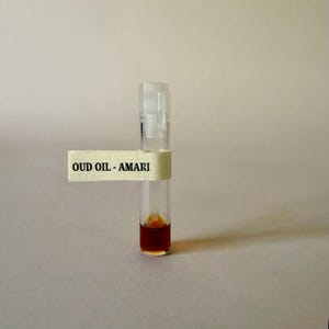 Real Oud Oil Sample: Pure Agarwood Sampler