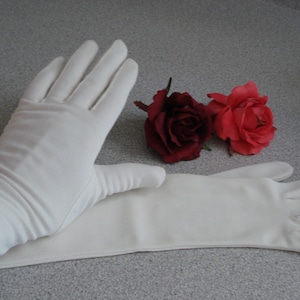 VINTAGE EVENING GLOVES / Off White Soft Nylon / Below Elbow Gloves / Size 6 1/2 - 7 / Wedding Gloves.