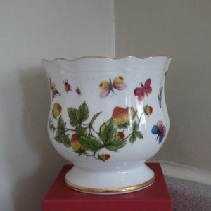 VINTAGE ARDAULT Porcelain PLANTER / Hand Painted Cachepot / Strawberries & Butterflies / Wedding Gift / Japan