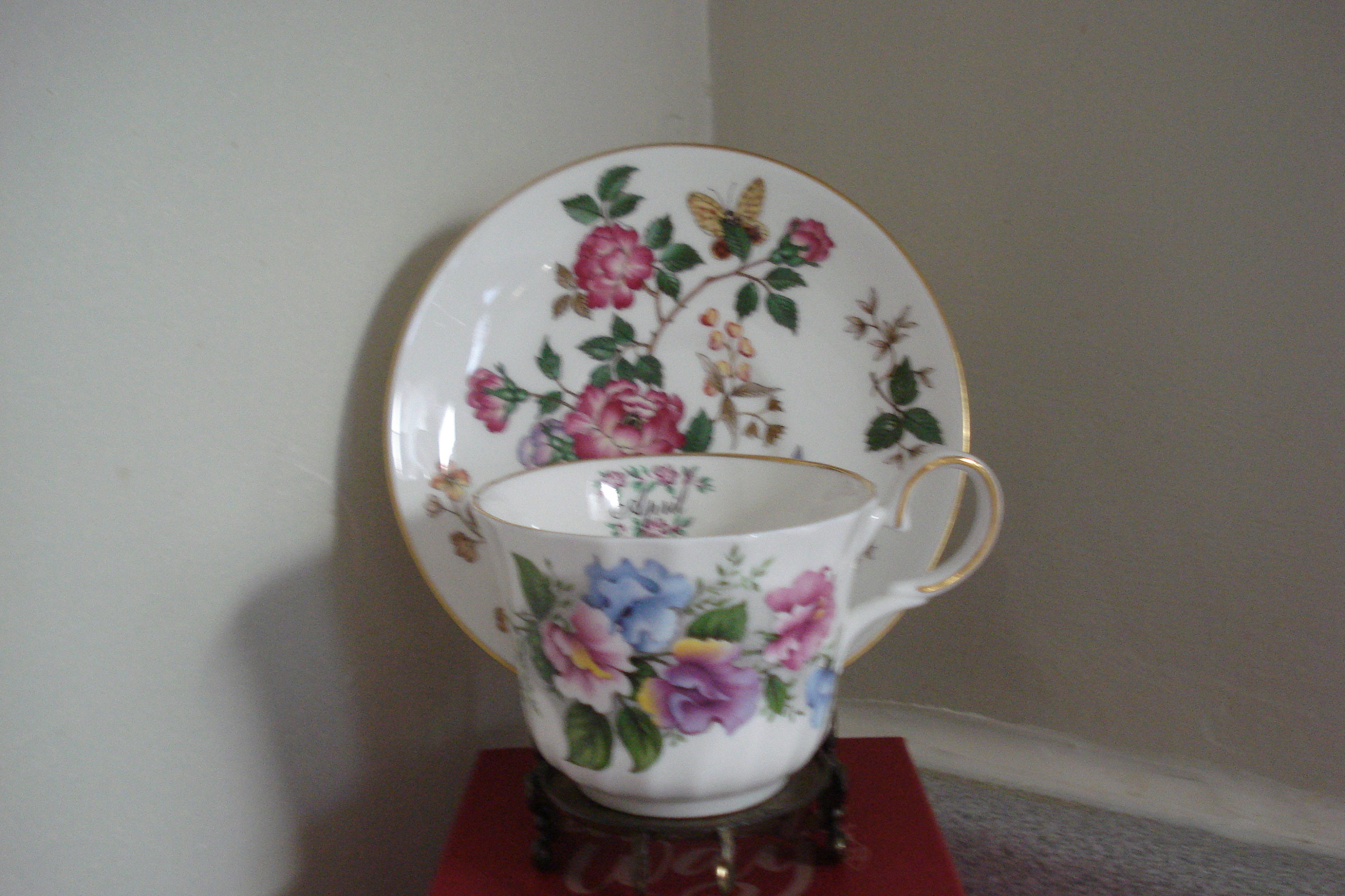 Wedgwood April - Etsy
