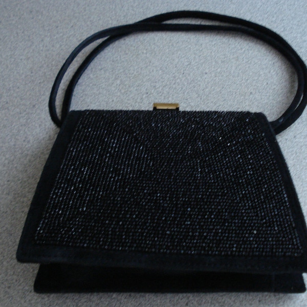 VINTAGE Beaded EVENING PURSE / Rare / Black Seed Beads & Velour / Gold Clasp / Box Style Purse.