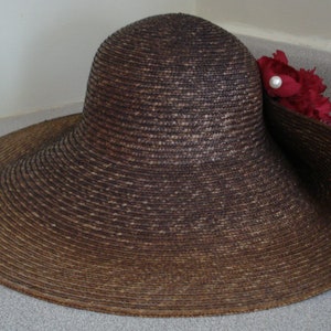 VINTAGE Wide Brim STRAW HAT / Summer Hat Resort Party Hat, Gorgeous Floral Design / Retro Floppy Hat.