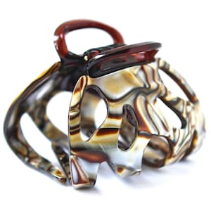 French Hand-Made Hair Claw Couture Tortoise Octopus Jaw Onyx Pattern Hypoallergenic N2
