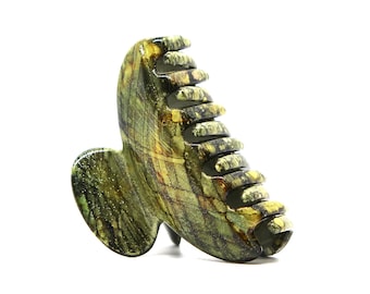 新商品 *セール* – オリーブグリーンマーブルヘアクリップ | フレンチクロー | 特許取得済みバンド | 金属バネ不使用 | ミディアムサイズ B1