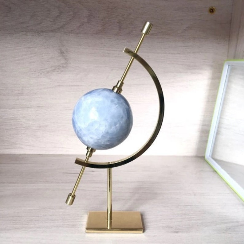 Kisangel Simple Metal Crystal Display Stand Garden Globe Stand Bracket Shelf Metal Crystal Ball Stand Household Crystal Stand Crystal Ball