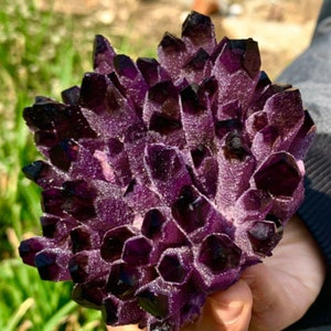 ONE Medium  400 - 500 Grams Purple Colour Enhanced Amethyst Phantom QUARTZ, Rare Irregular Shape Crystal Cluster, Freedom Gemstone Chunks