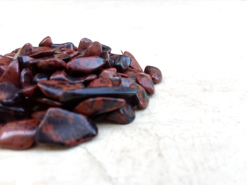 Loose Red Obsidian Stones Natural Obsidian Gravel Bits Raw Red Obsidian Obsidian Gemstone Chips Small Tumbled Red Obsidian Pieces