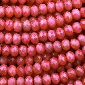 Cuentas de thulita natural facetada en forma de diamante de 4 mm, forma de rondelle, de Noruega, en tira de 15,5&quot;