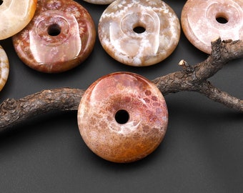 Colgante de coral fósil natural AAA con forma de donut de 23 mm, piedra preciosa gris rosa melocotón