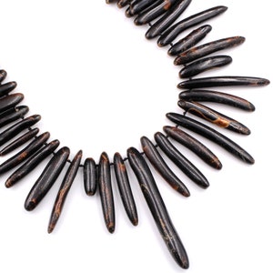 Cuentas de coral negro natural raras, cuentas de coral esponjado negro, palitos de coral negro, puntas de coral superlargas irregulares de forma libre, tira de 15,5&quot;