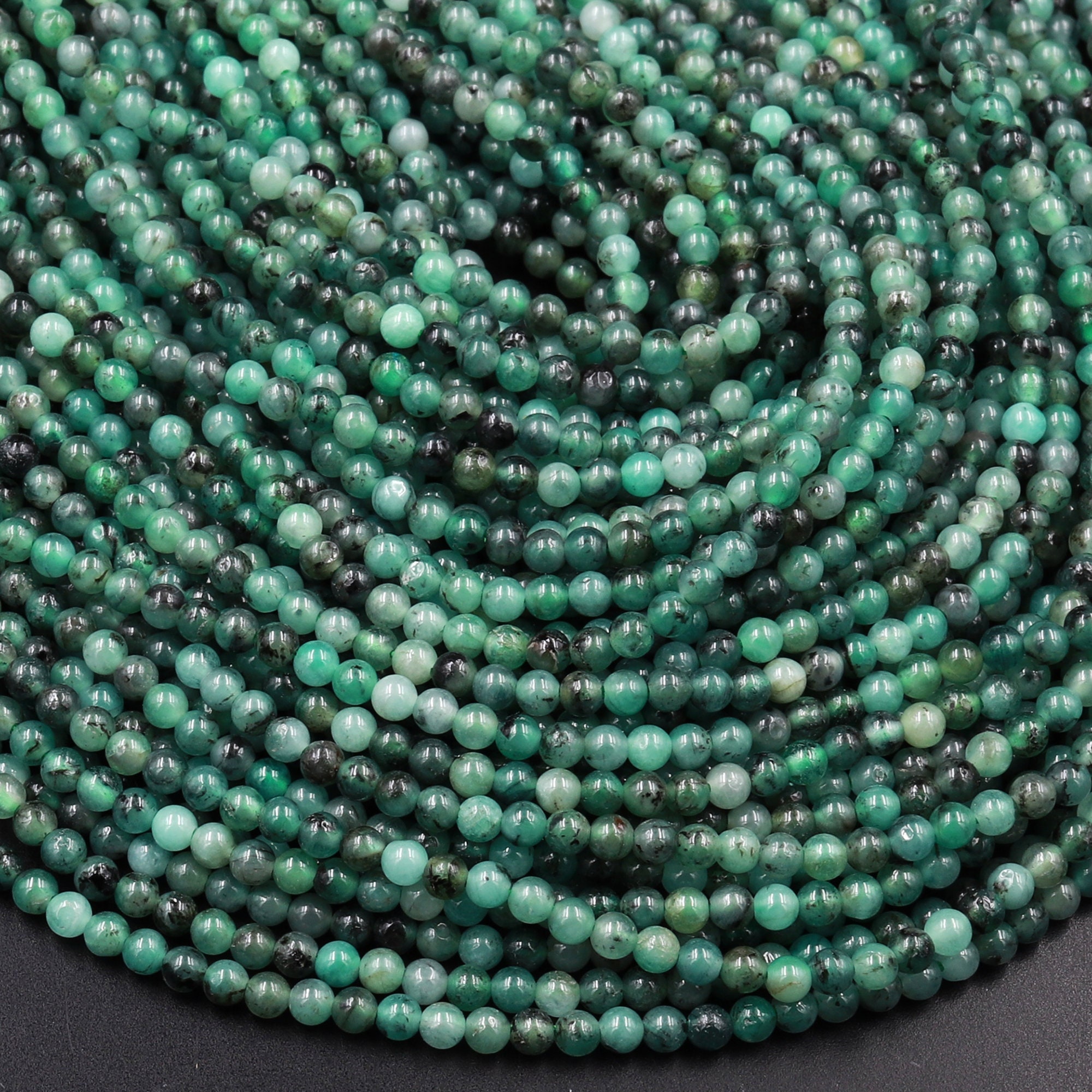 Emerald gemstone best sale beads