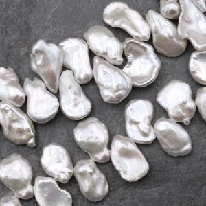 Rare AAA Natural White Keishi Teardrop Petal Pearl Top Side Drilled Real Genuine Natural Freshwater Pearl 16&quot; Strand
