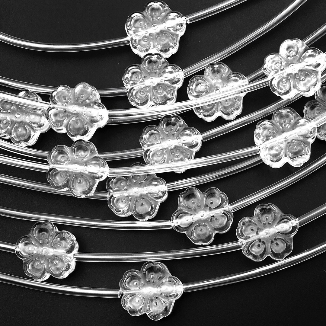 天然クリアロッククォーツクリスタル手彫りチェリーフラワー