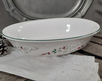 Pfaltzgraff Winterberry Divided Oval Vegetable Bowl