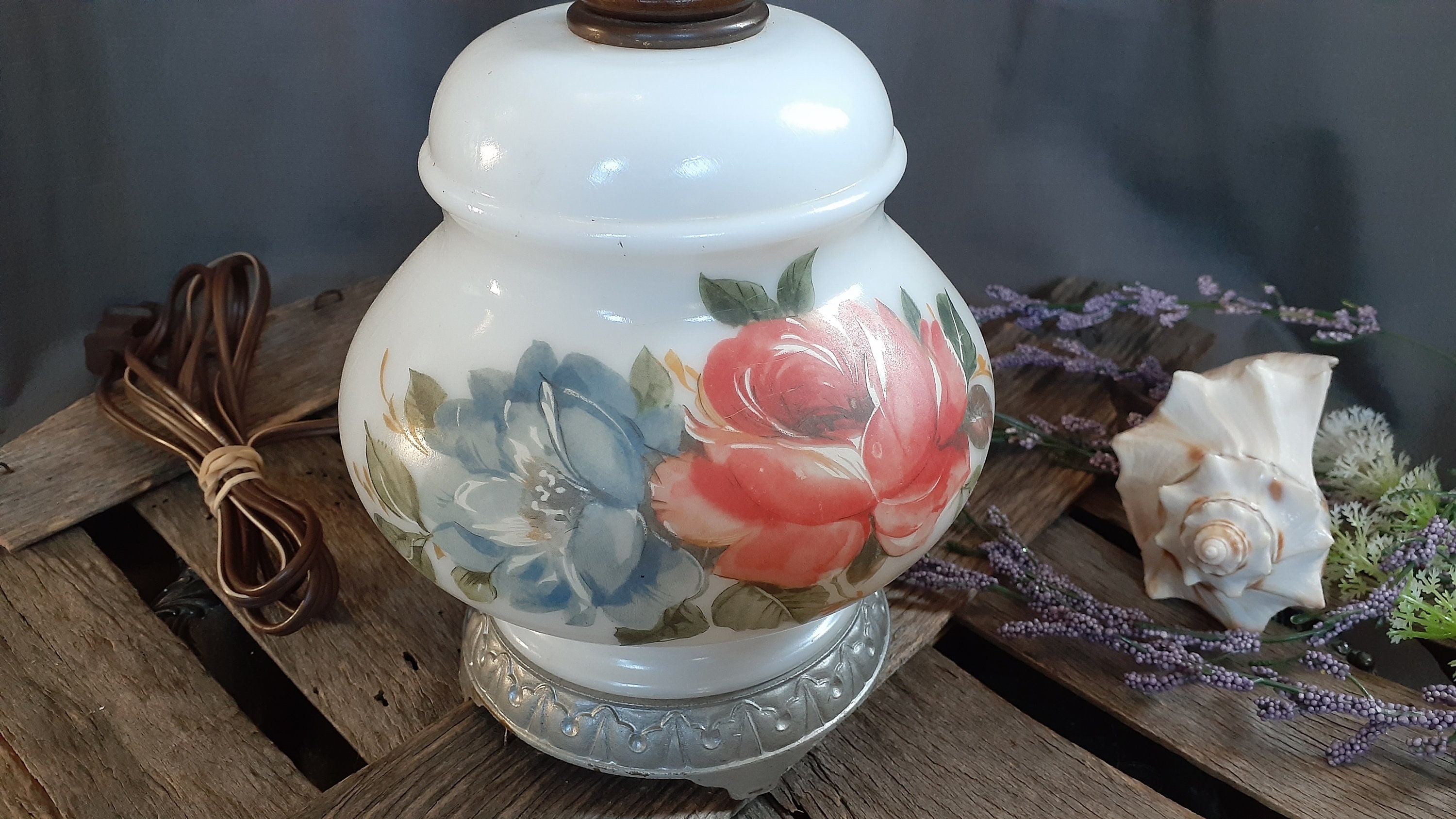 Vintage Electric Milk Glass Table Lamp W/ Hand Painted Flowers Etsy