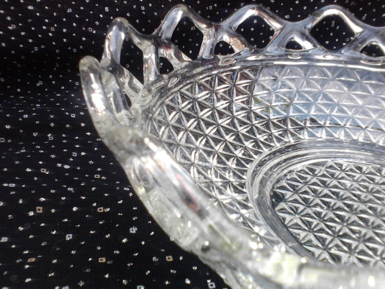 Imperial Glass Ohio Lace Edge Clear Diamond Pattern 10.5 Bowl